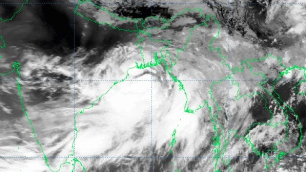 ঘূর্ণিঝড় রেমালের প্রভাবে ৮ থেকে ১২ ফুট জলোচ্ছ্বাসের আশঙ্কা