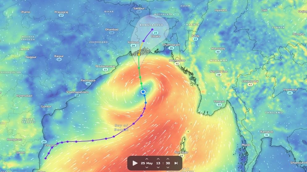 ‘চোখ’ ফুটেছে ঘূর্ণিঝড় রেমালের, সন্ধ্যায় আঘাত হানতে পারে উপকূলে
