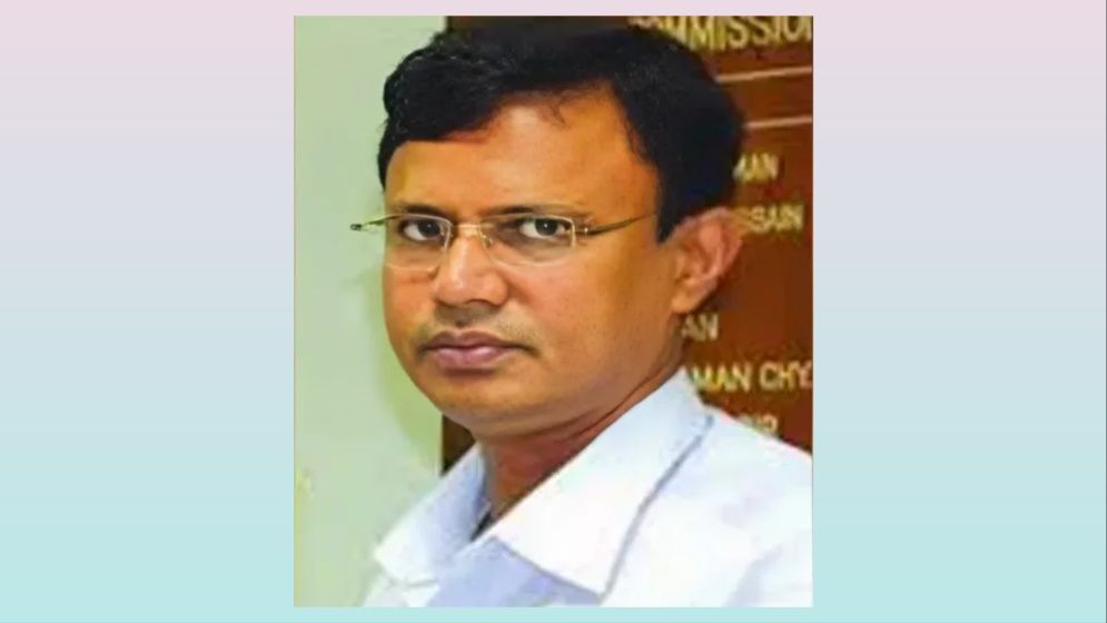বাদীর স্বাক্ষর ও নথি জালিয়াতি করে নিজের নাম কেটে দেন সাবেক ডিসি