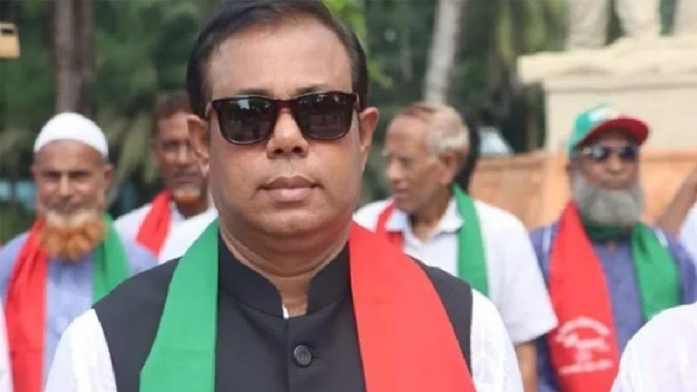 প্রধানমন্ত্রীর বাসার সেই ‘৪০০ কোটির পিয়ন’ কে?