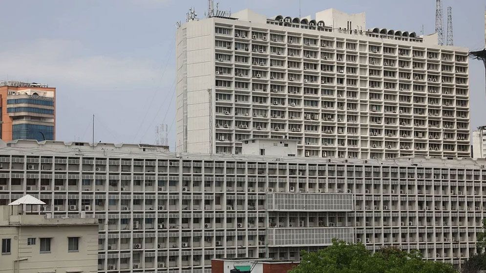 ১৫ জেলায় ডিসি পদে বড় রদবদল আসছে