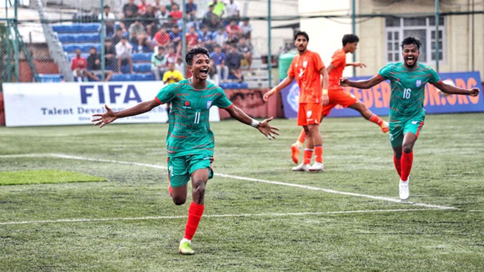 ভারতকে হারিয়ে ফাইনালে বাংলাদেশ