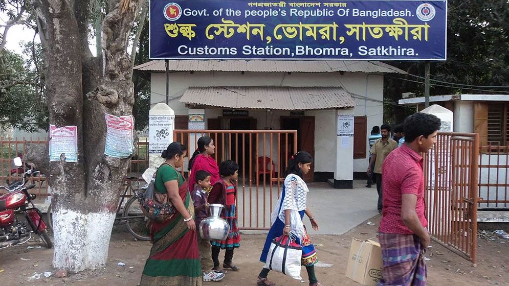 ভোমরা সীমান্তে সাউথ বাংলা ব্যাংকের সাবেক চেয়ারম্যান আমজাদ হোসেন আটক