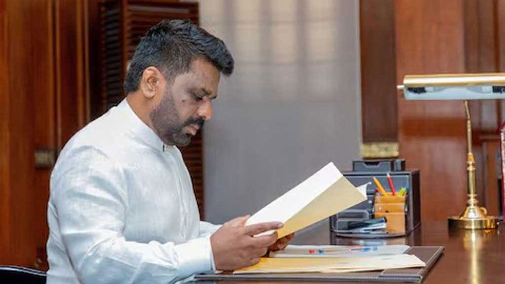 শ্রীলঙ্কার পার্লামেন্ট ভেঙে দিলেন প্রেসিডেন্ট দিশানায়েকে