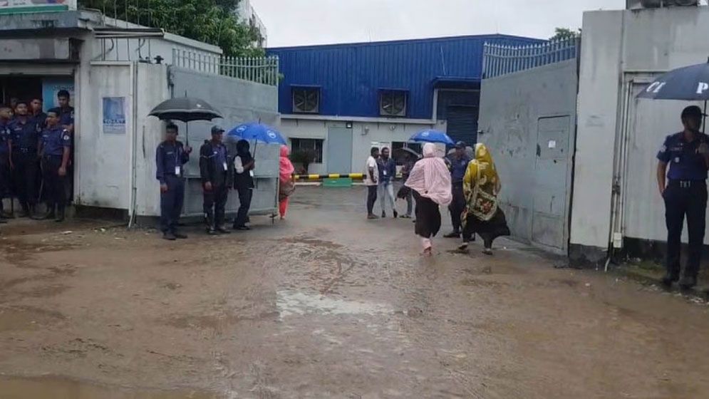 আশুলিয়ায় আজও ৪৯ কারখানায় উৎপাদন বন্ধ