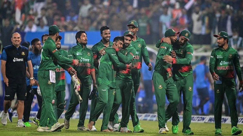 ভারতের বিপক্ষে বাংলাদেশের টি-টোয়েন্টি দল ঘোষণা