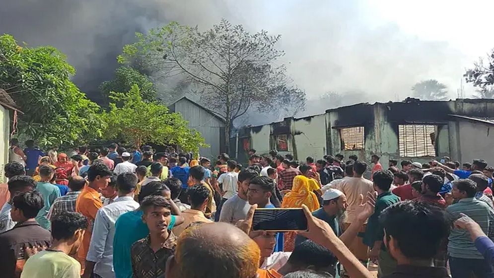 ফের শ্রমিকদের সড়ক অবরোধ, রণক্ষেত্র গাজীপুর