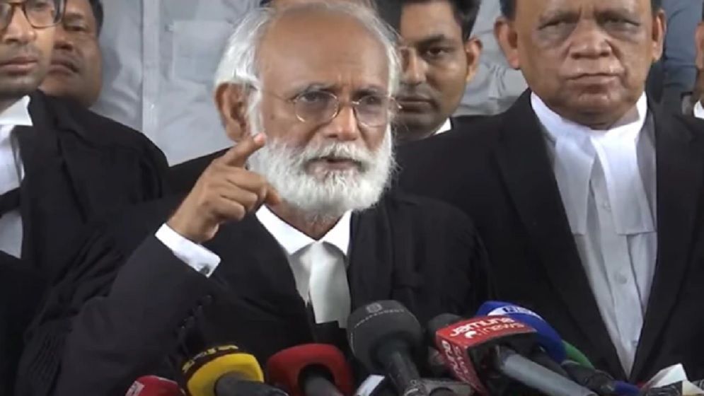 শেখ হাসিনার পক্ষে আইনী লড়াই করতে চান জেড আই খান পান্না