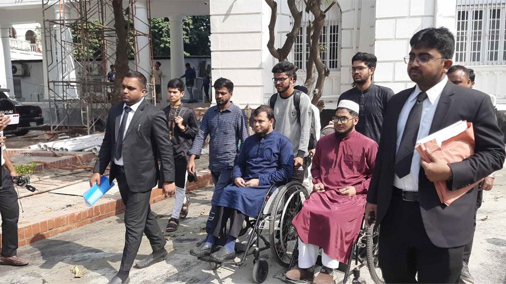 র্যাব-পুলিশ কর্মকর্তাসহ ৫৩ জনের বিরুদ্ধে ট্রাইব্যুনালে অভিযোগ