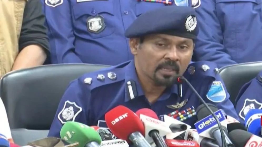 সিনেমা দেখে রোমাঞ্চের নেশায় রূপালী ব্যাংকে ডাকাতি : ঢাকা জেলা পুলিশ সুপার