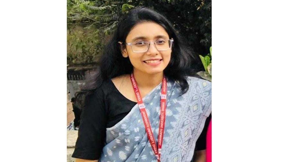 বয়ফ্রেন্ডকে ভিডিও কলে রেখে গলায় ফাঁস দিয়ে জবি ছাত্রীর আত্মহত্যা