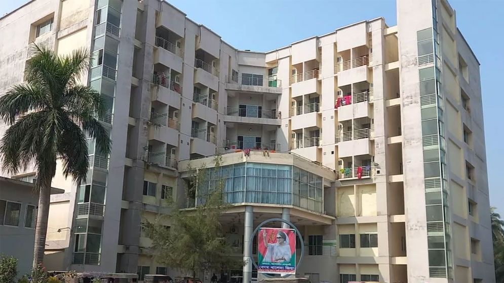বাগেরহাট ২৫০ শয্যা হাসপাতালে সংকটের শেষ নেই