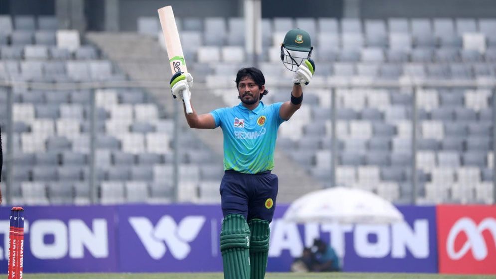 বিজয়ের দেশত্যাগে নিষেধাজ্ঞা