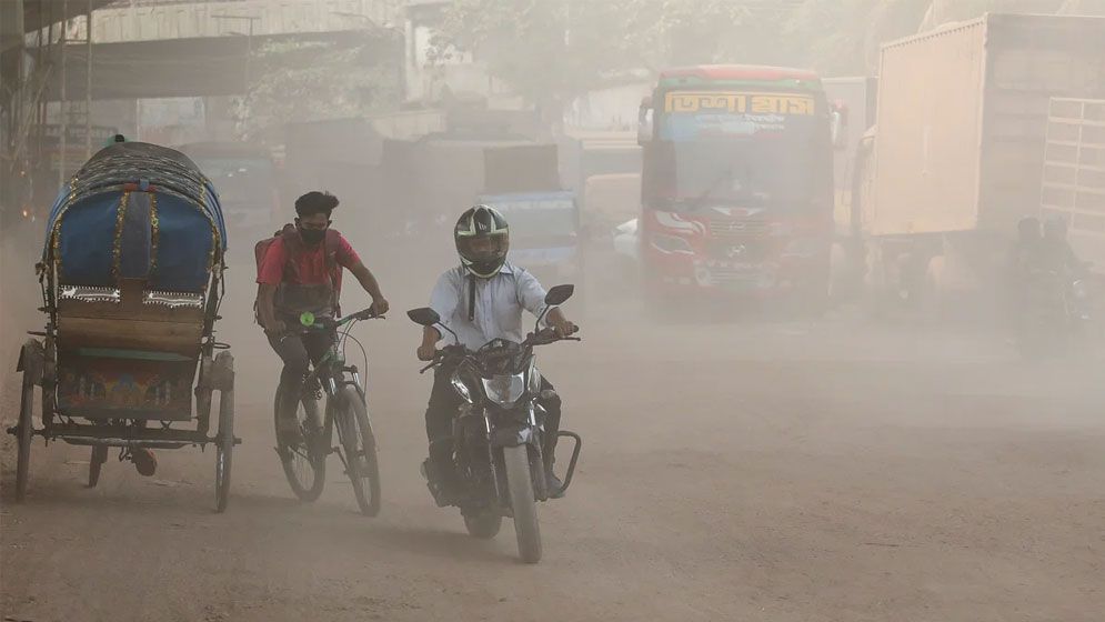 দূষণে শীর্ষে ঢাকার বাতাস ‘খুবই অস্বাস্থ্যকর’