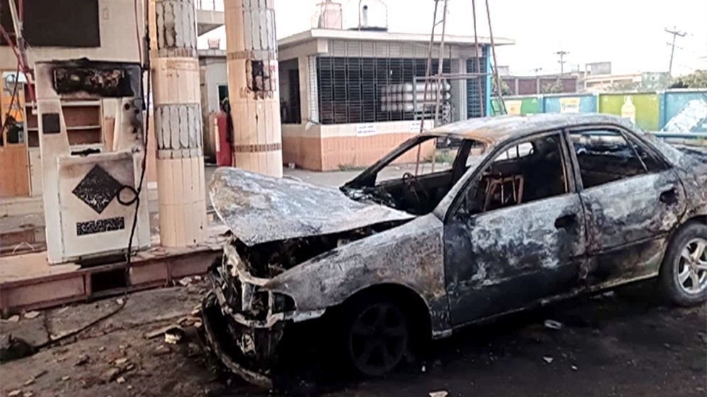 রূপগঞ্জে সিএনজি পাম্প থেকে গ্যাস নেয়ার সময় গাড়িতে আগুন, এক শিশুর মৃত্যু