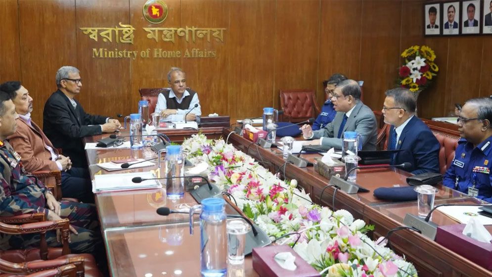 জাতিসংঘের সুপারিশ নিয়ে সরকার সিদ্ধান্ত নেবে : স্বরাষ্ট্র উপদেষ্টা