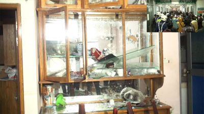 গাজীপুরে সাবেক মন্ত্রীর বাড়িতে ভাঙচুর, স্থানীয়দের হামলায় আহত ২০