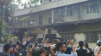 ওবায়দুল কাদেরের বাড়িতে হামলা-ভাঙচুর