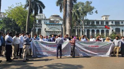 তিন মাসের আশ্বাসে চিকিৎসকদের কর্মবিরতি স্থগিত