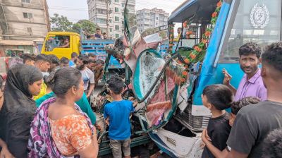 গাজীপুরে বাসচাপায় অটোরিকশার তিন যাত্রী নিহত