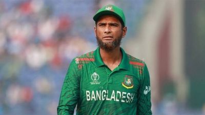 বিসিবির কেন্দ্রীয় চুক্তির তালিকা প্রকাশ, নিজের নাম প্রত্যাহার মাহমুদউল্লাহর