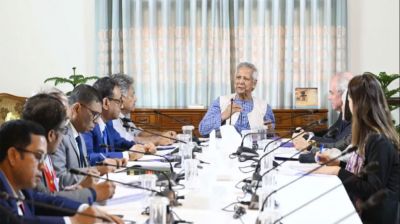 শ্রম আইন সংস্কার করে বিশ্বমানের করার নির্দেশ প্রধান উপদেষ্টার