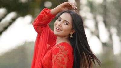 সমালোচনার মুখে মাহি