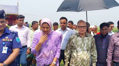 সরকারের কাছে যথেষ্ট খাদ্য মজুত আছে : উপদেষ্টা