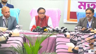ব্যাংকিং খাতে ৫ লাখ কোটি টাকা আত্মসাৎ হয়েছে : গভর্নর