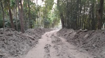কুড়িগ্রামে সীমান্তবর্তী সড়ক নির্মাণে বিএসএফের বাধা