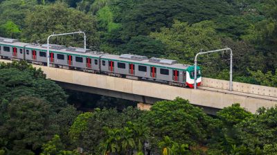 মেট্রোরেল চলাচল বন্ধ