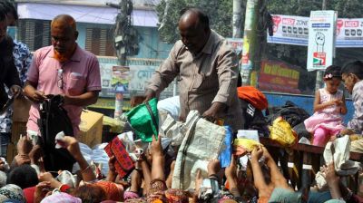 মূল্যস্ফীতির চাপে বিপর্যস্ত মানুষের জন্যও খাদ্য সহায়তা কমেছে