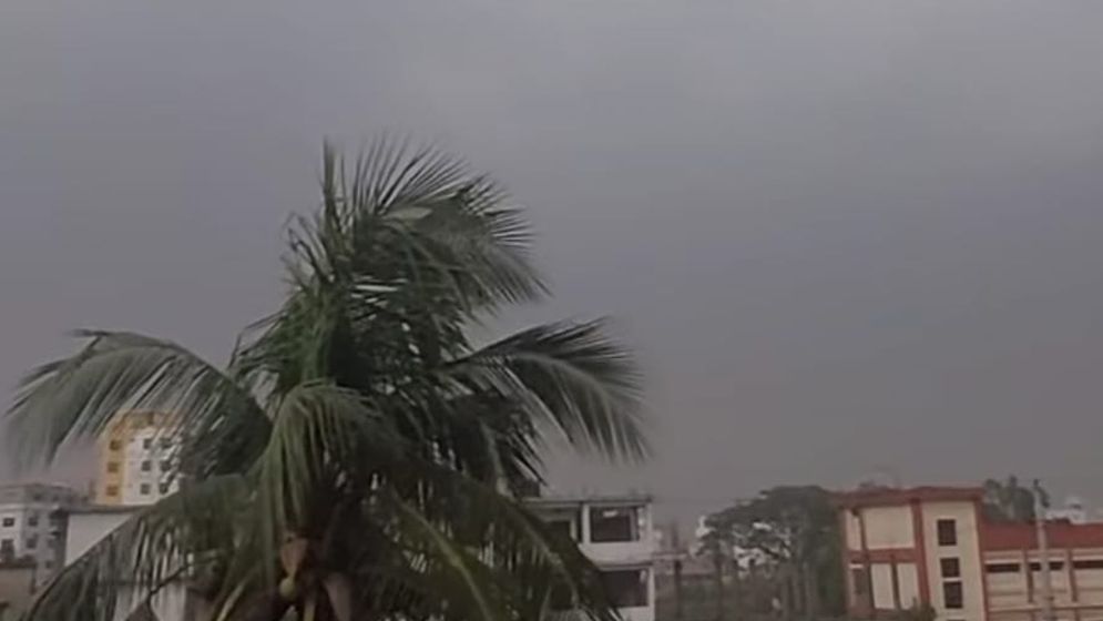 অবশেষে কিশোরগঞ্জে শান্তির বৃষ্টি, জনজীবনে স্বস্তি