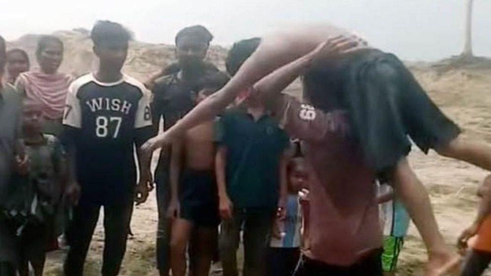 বগুড়ায় সহপাঠীদের সামনে পুকুরে ডুবে প্রাণ গেল এক শিক্ষার্থীর