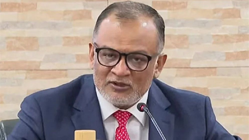 ভারতীয় বন্দর দিয়ে আমদানি-রফতানি স্থগিতের বিষয়ে আনুষ্ঠানিক সিদ্ধান্ত আসেনি: বাণিজ্য উপদেষ্টা