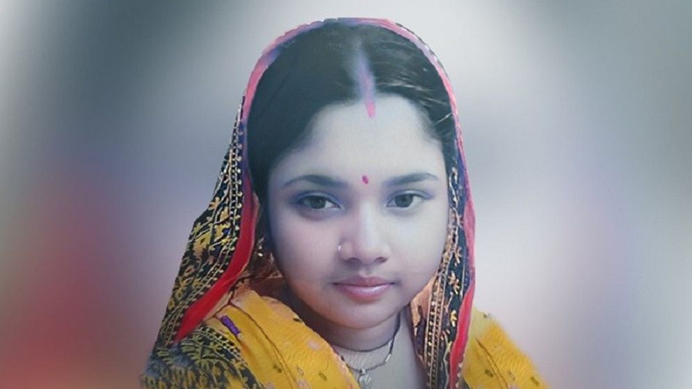 বগুড়ায় গৃহবধূর ঝুলন্ত মরদেহ উদ্ধার, পরিবারের অভিযোগ পরিকল্পিত হত্যা