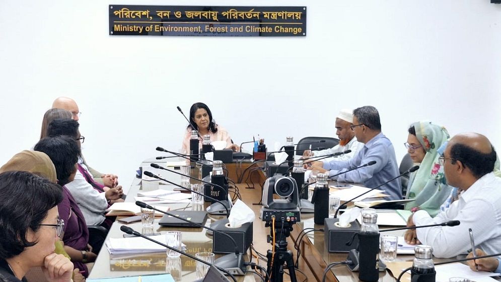 সুফল প্রকল্পের মাধ্যমে ১ লক্ষ ৪ হাজার হেক্টর পুন:বনায়ন, বাড়ছে জীববৈচিত্র্য: পরিবেশ উপদেষ্টা