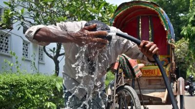 ঢাকাসহ ৮ জেলায় তীব্র তাপপ্রবাহ, আগামী পাঁচ দিনে বজ্রবৃষ্টির সম্ভাবনা