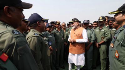 যুদ্ধবিরতির পর আদমপুর এয়ারবেস পরিদর্শনে প্রধানমন্ত্রী মোদি