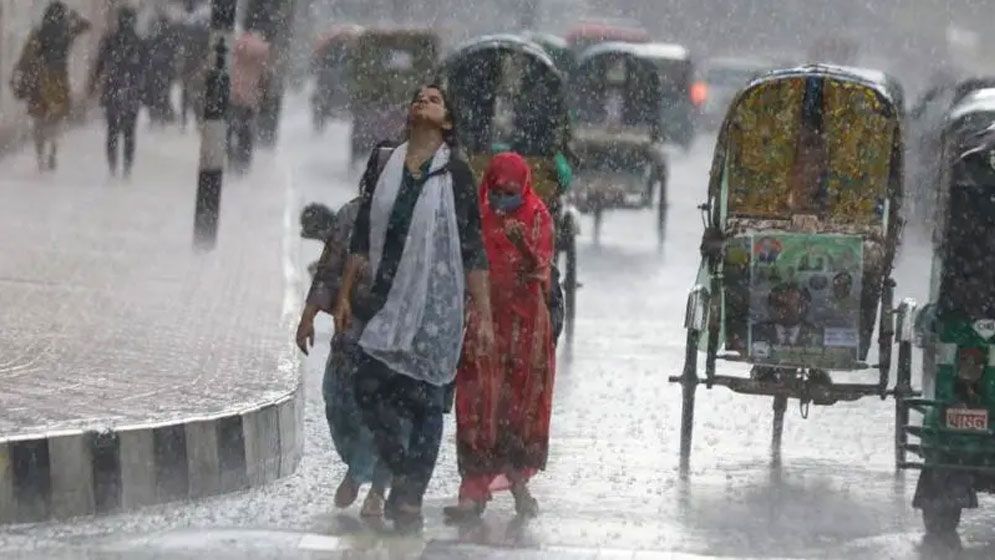 ঢাকায় তাপমাত্রা কমেছে ৪ ডিগ্রি, বৃষ্টির সম্ভাবনা আজ