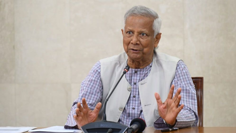 শ্রমিকের ন্যায্য স্বীকৃতি ও সুরক্ষায় প্রতিশ্রুতিবদ্ধ : প্রধান উপদেষ্টা