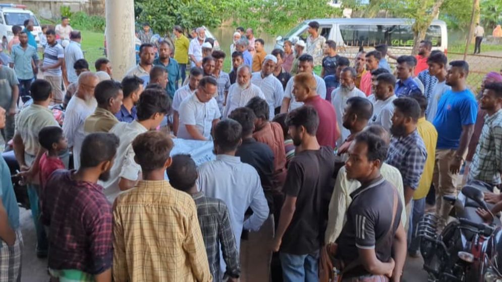 কুয়াকাটায় মৎস্যজীবী দল সদস্য শহীদুল মাঝিকে পিটিয়ে হত্যা