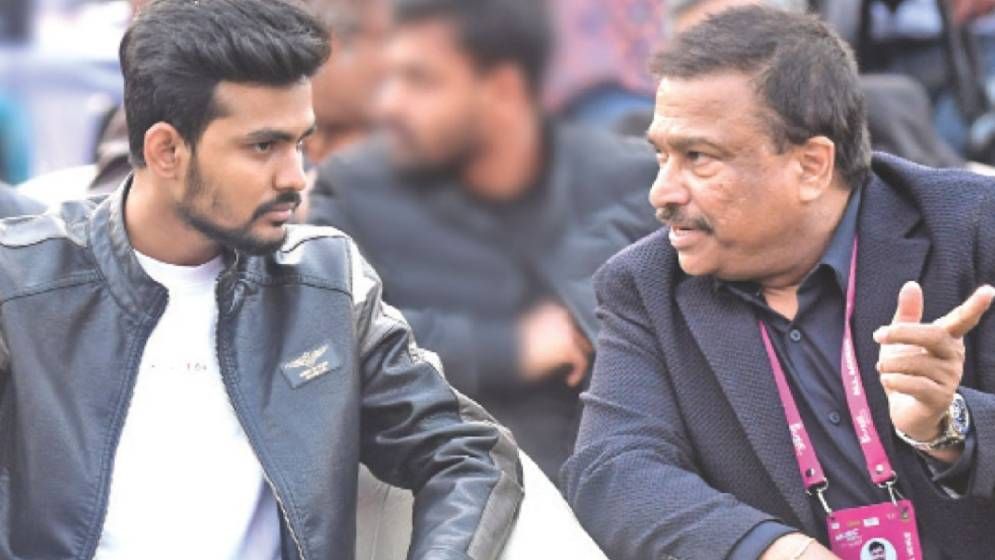 ফারুকের সভাপতি পদ হারানোর কারণ জানালেন আসিফ মাহমুদ