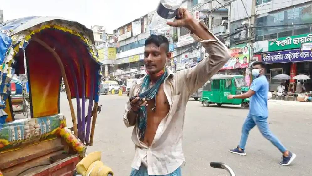 তাপপ্রবাহে পুড়ছে ৪৯ জেলা