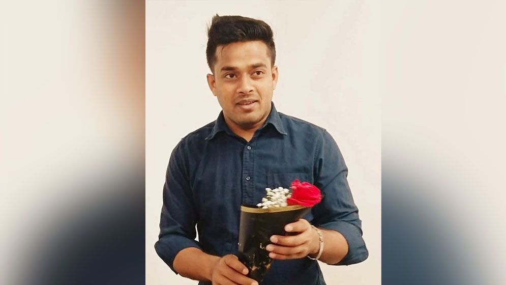 প্রবাসফেরত যুবককে গলাকেটে হত্যা