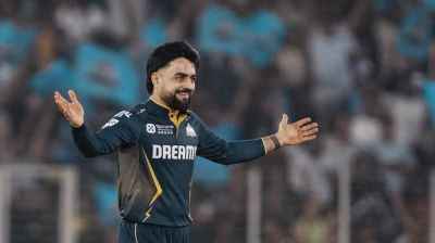 ক্রিকেট থেকে বিরতি নিলেন রশিদ খান