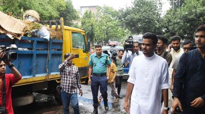 একযোগে ডিএনসিসির ৭৫ ওয়ার্ডে বর্জ্য অপসারণ শুরু