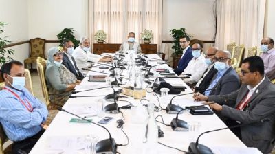 দেশের সব সরকারি ভবনের ছাদে সোলার প্যানেল স্থাপনের নির্দেশ প্রধান উপদেষ্টার