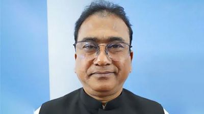 বিড়ি লিটনের ডেরায়  নিহত এমপি আনারের গাড়ি