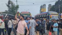 ইউআইইউ শিক্ষার্থীদের দুই দফা দাবি : নতুনবাজারে ব্লকেড, যান চলাচল বন্ধ